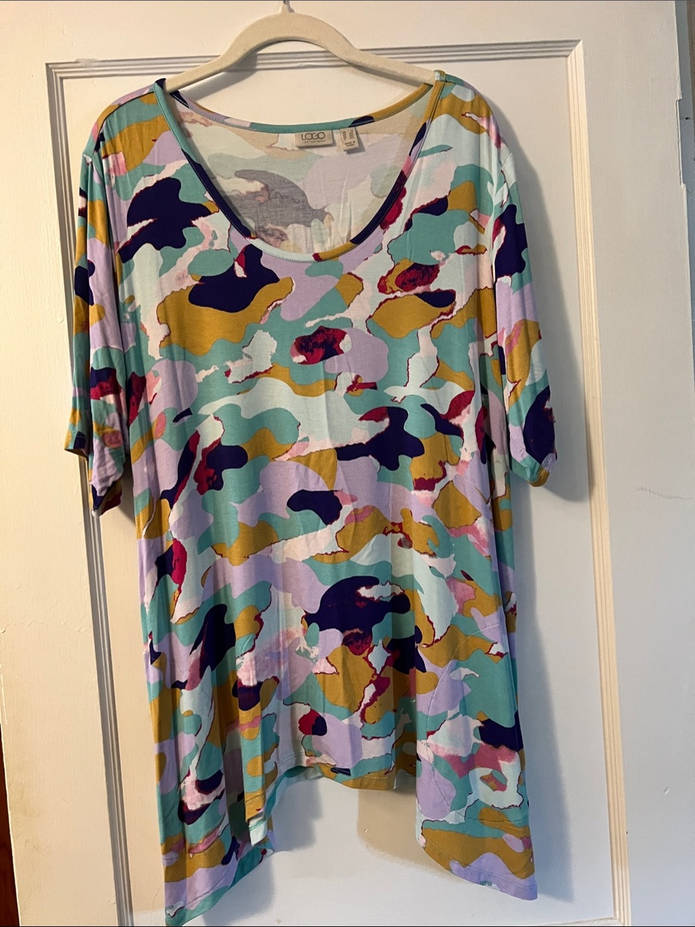 LOGO by Lori Goldstein Multicolor Abstract Scoop Neck Tunic